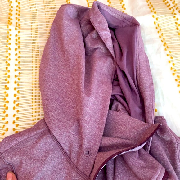 Lululemon jacket - Picture 5 of 8